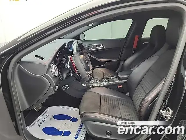 Mercedes-Benz GLA-Class 2018 — Photo 2/19