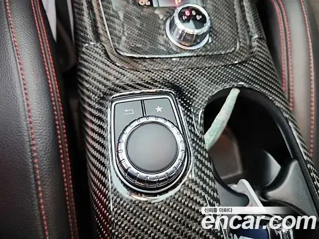 Mercedes-Benz GLA-Class 2018 — Photo 3/19