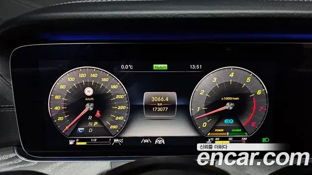 Mercedes-Benz CLS-Class 2020 — Photo 18/20