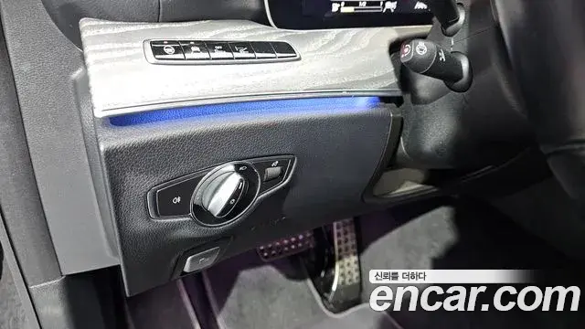 Mercedes-Benz CLS-Class 2020 — Photo 15/20