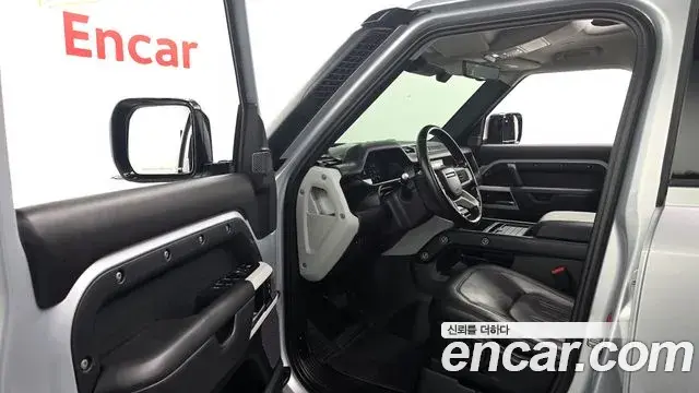 Land Rover Defender 2022 — ფოტო 7/20