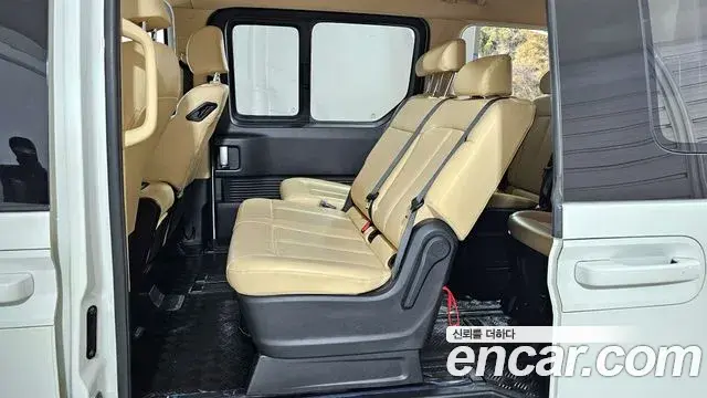 Hyundai Staria 2021 — Photo 11/20