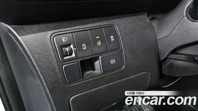 Hyundai Staria 2021 — Photo 14/20