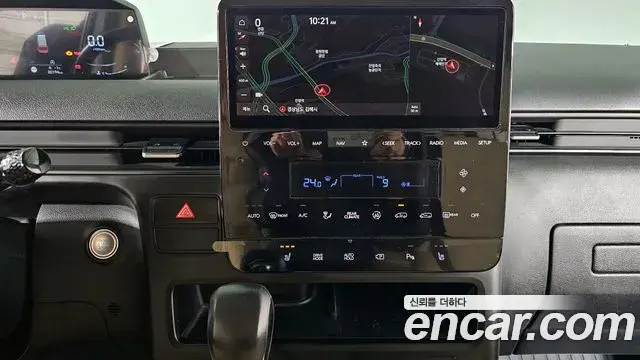Hyundai Staria 2021 — Photo 7/20