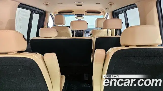 Hyundai Staria 2021 — Photo 3/20