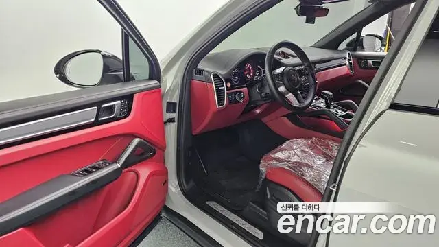 Porsche Cayenne 2023 — Şəkil 18/20