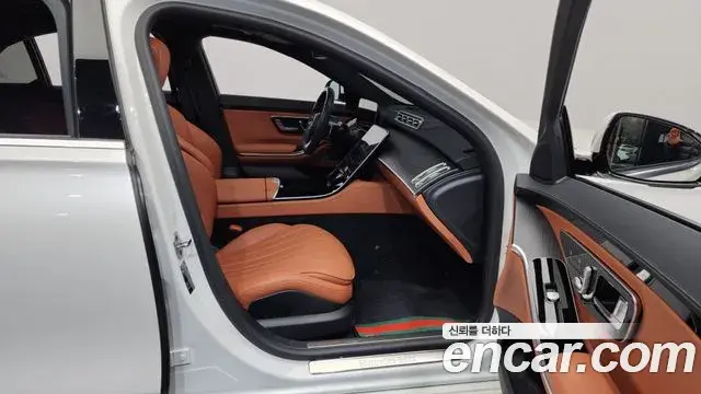 Mercedes-Benz S-Class 2022 — Фото 11/20