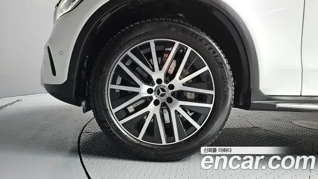 Mercedes-Benz GLC-Class 2021 — Şəkil 5/20