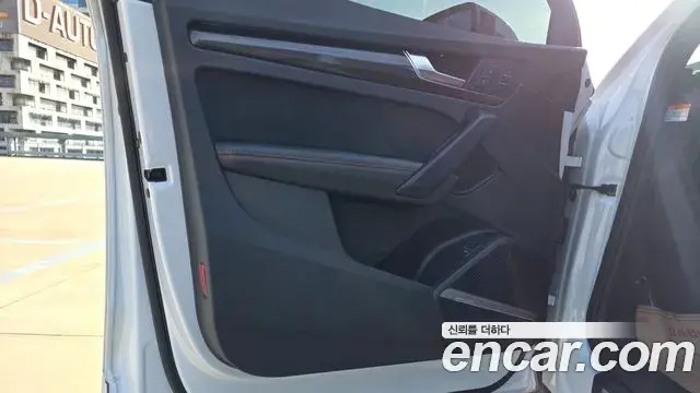 Audi SQ5 2022 — ფოტო 3/20