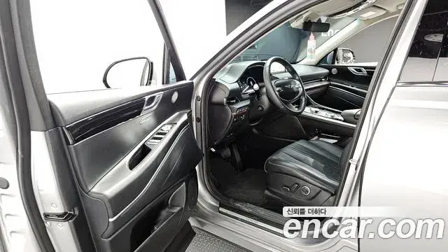 Genesis GV80 2023 — Photo 11/20