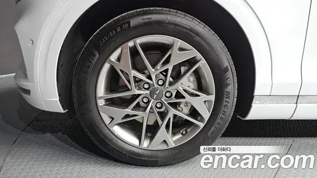 Genesis GV70 2022 — ფოტო 4/20