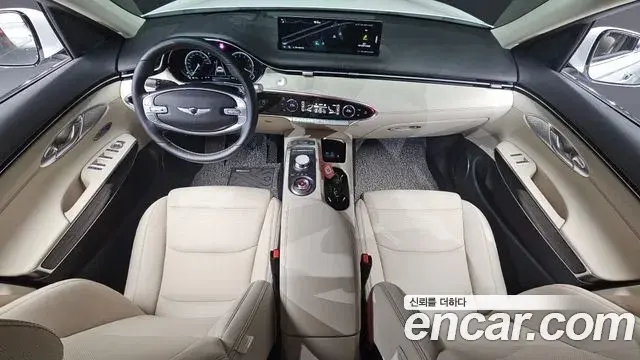 Genesis GV70 2022 — ფოტო 13/20