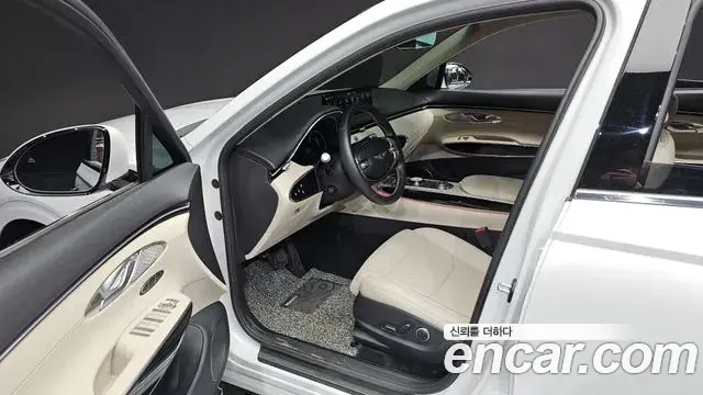 Genesis GV70 2022 — ფოტო 3/20