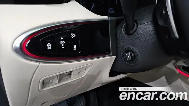 Genesis GV70 2022 — ფოტო 18/20
