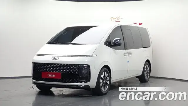 Hyundai Staria 2021 — ფოტო 14/20
