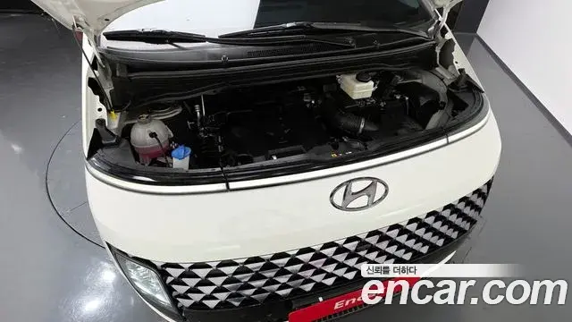 Hyundai Staria 2021 — ფოტო 5/20