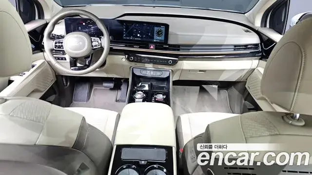 Kia Carnival 2023 — Şəkil 8/20