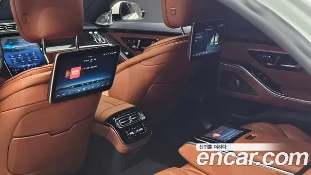 Mercedes-Benz S-Class 2022 — Photo 13/20