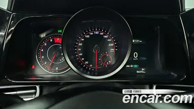 Hyundai The New Avante Hybrid 2021 — Şəkil 8/20