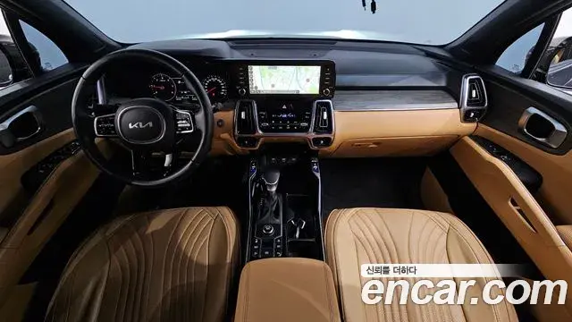 Kia Sorento 2023 — Photo 16/20