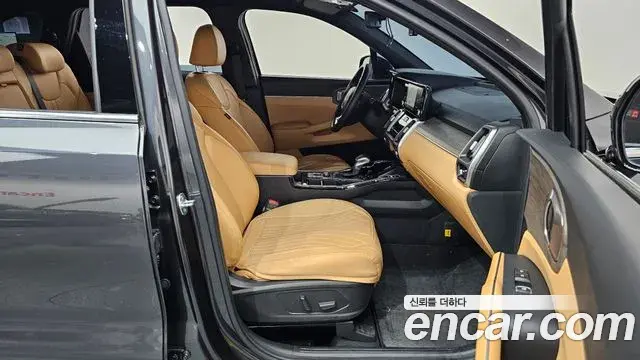 Kia Sorento 2023 — Photo 19/20