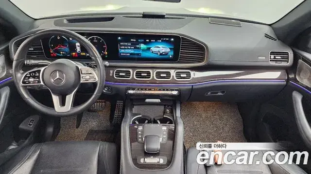 Mercedes-Benz GLE-Class 2021 — ფოტო 2/20