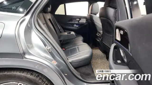 Mercedes-Benz GLE-Class 2021 — ფოტო 9/20