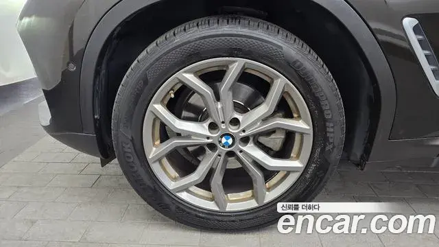 BMW X4 2020 — Photo 3/20
