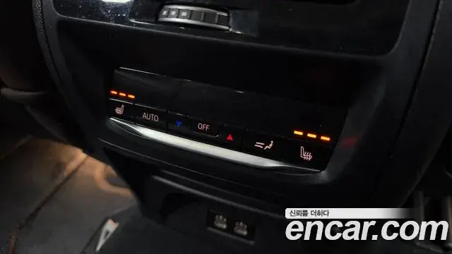 BMW X4 2020 — Photo 18/20