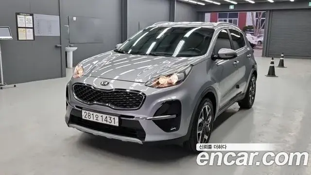 Kia Sportage The Bold 2021 — ფოტო 8/20