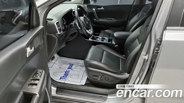 Kia Sportage The Bold 2021 — ფოტო 6/20