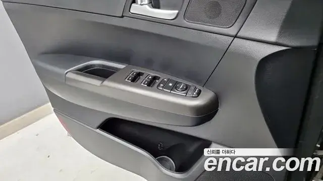 Kia Sportage The Bold 2021 — ფოტო 19/20
