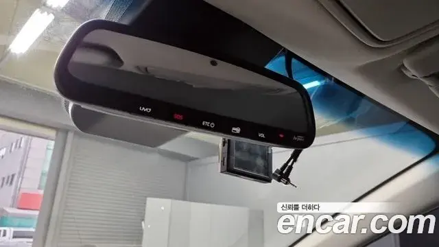 Kia Sportage The Bold 2021 — ფოტო 15/20