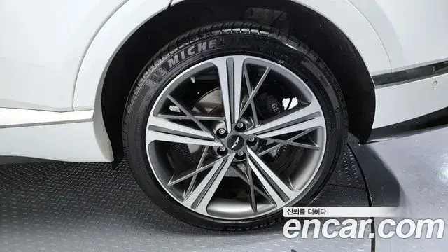 Genesis GV80 Coupe 2023 — Şəkil 8/20
