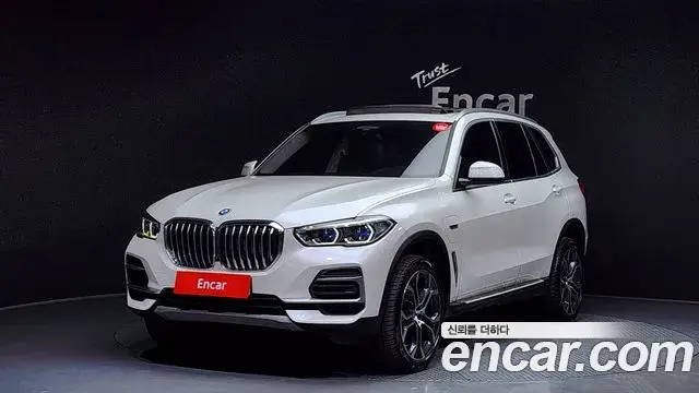 BMW X5 2021 — Фото 1/20