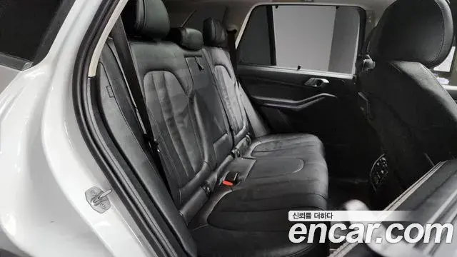 BMW X5 2021 — Фото 12/20