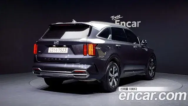 Kia Sorento 2021 — Photo 2/20