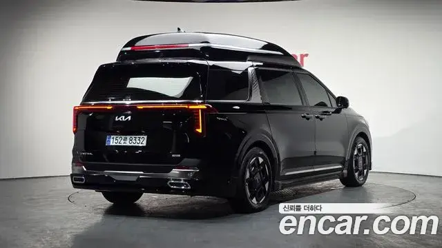 Kia Carnival 2025 — Photo 8/20