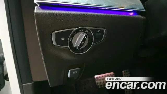 Mercedes-Benz CLS-Class 2020 — ფოტო 18/20