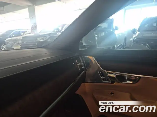 Volvo S90 2020 — Photo 11/20