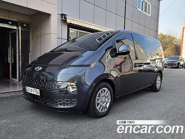 Hyundai Staria 2021 — ფოტო 5/20