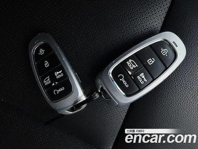 Hyundai Staria 2021 — ფოტო 4/20
