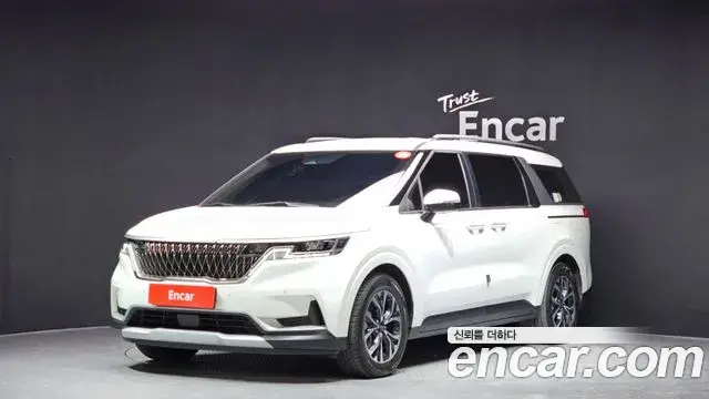 Kia Carnival 2022 — Photo 1/20