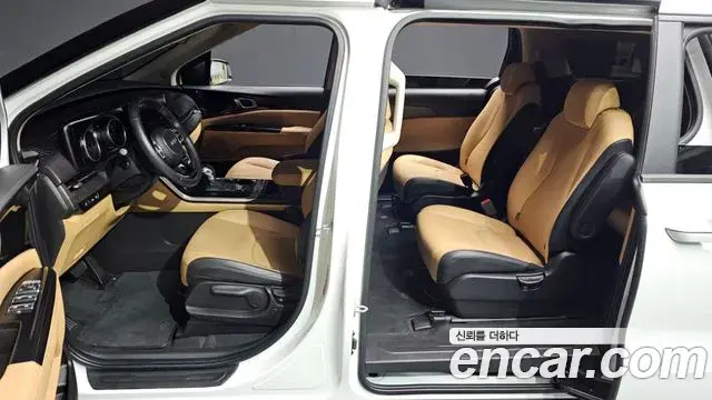 Kia Carnival 2022 — Photo 10/20