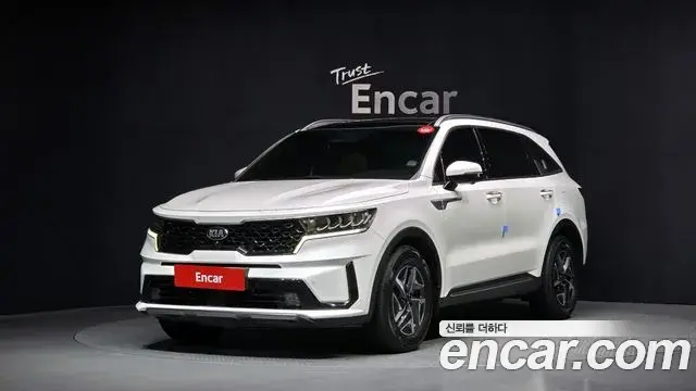 Kia Sorento 2021 — Фото 1/20