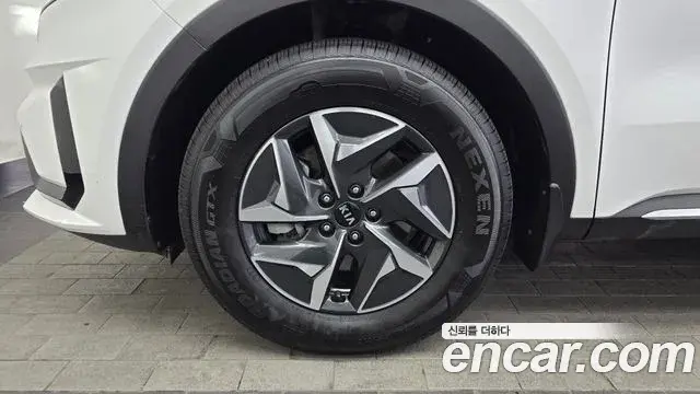 Kia Sorento 2021 — Фото 5/20