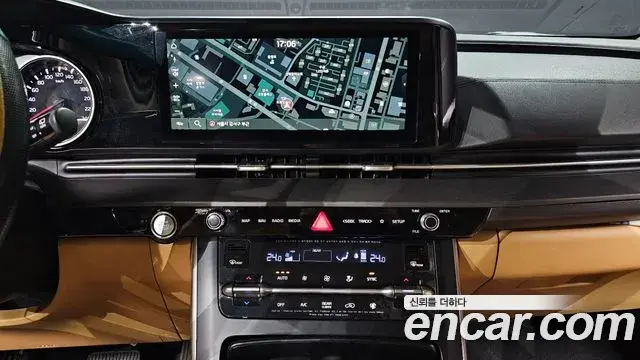 Kia Carnival 2021 — Photo 14/20