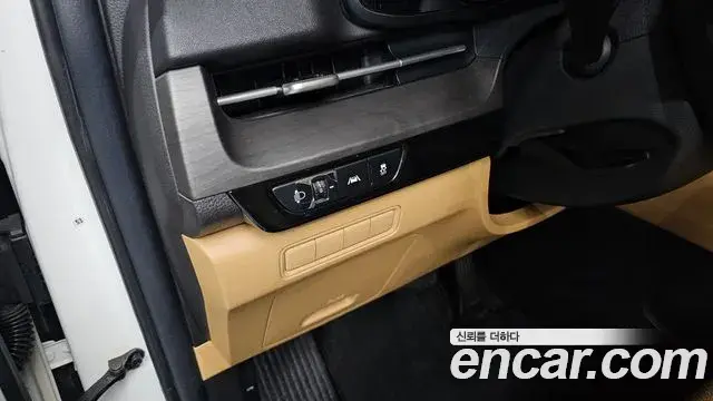 Kia Carnival 2021 — Photo 18/20