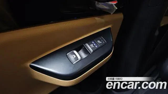 Kia Carnival 2021 — Photo 19/20