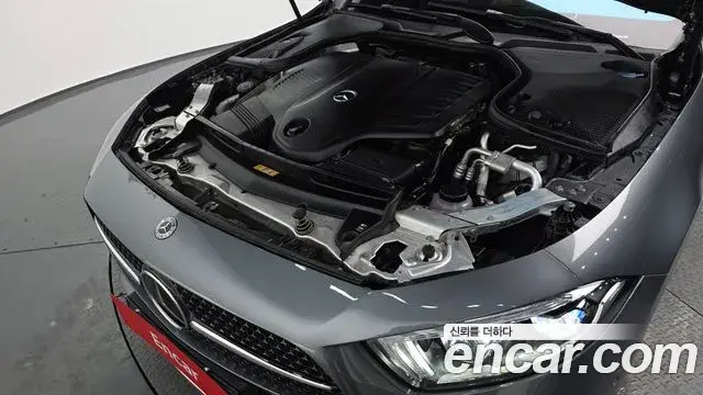 Mercedes-Benz CLS-Class 2023 — Photo 1/20